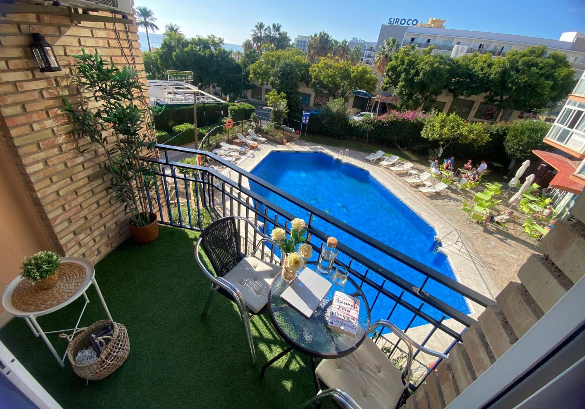Studio With Views Next To Puerto Marina The Green Door بينالماذينا المظهر الخارجي الصورة